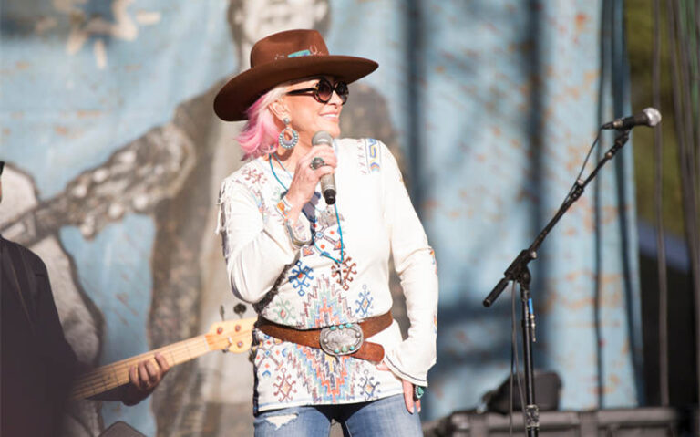 how old is tanya tucker husband